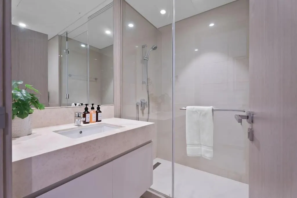 Nasma Luxury Stays - Prime Dubai Apt With Unrivaled Burj Khalifa Views 0*,